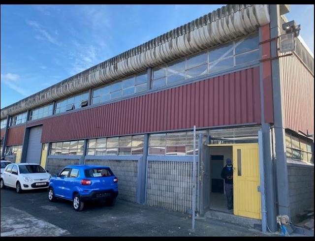 475M² WAREHOUSE TO LET IN RETREAT